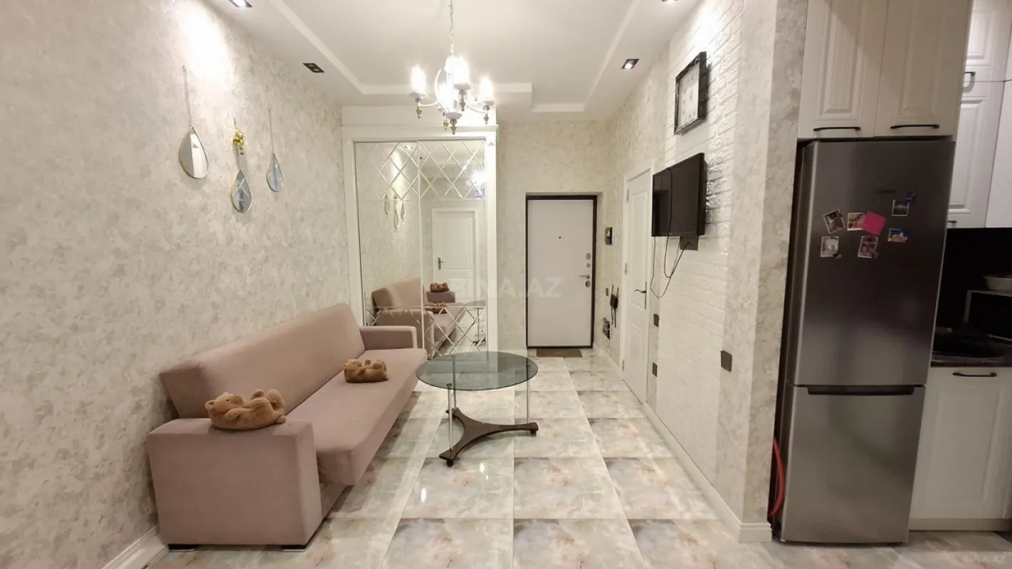 Satılır 2 otaqlı mənzil 67 m²