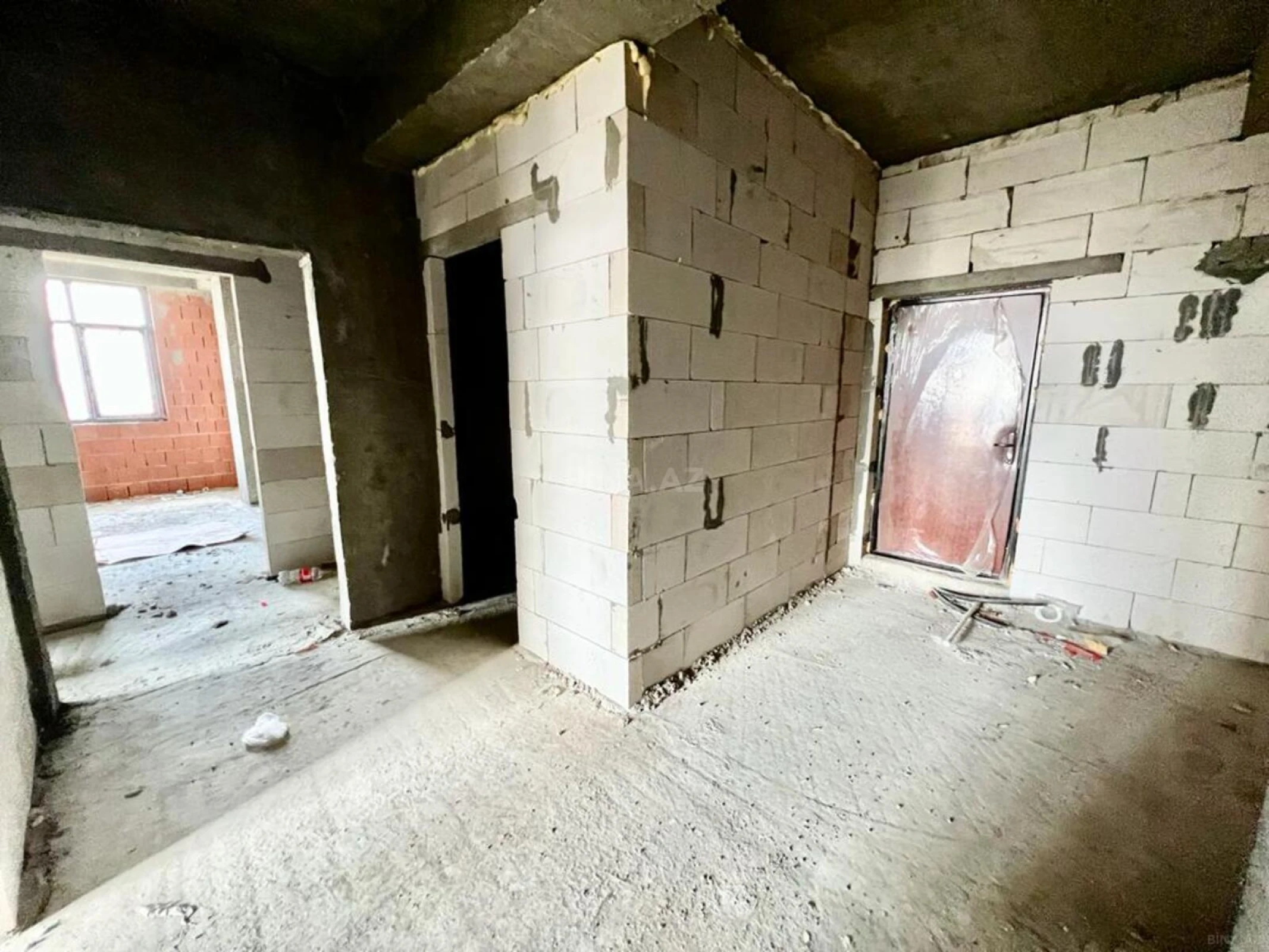 Satılır 1 otaqlı mənzil 52 m²