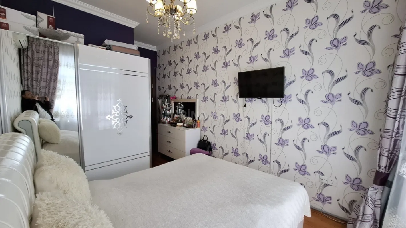 Satılır 2 otaqlı mənzil 60 m²