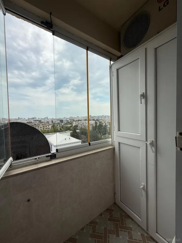 Satılır 2 otaqlı mənzil 60 m²