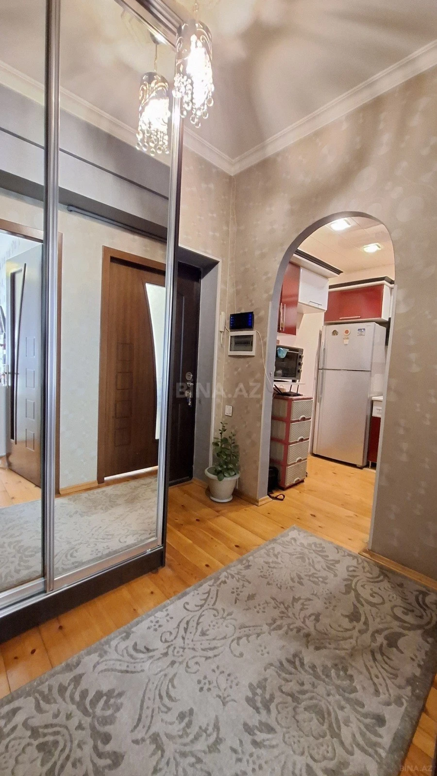 Satılır 2 otaqlı mənzil 60 m²