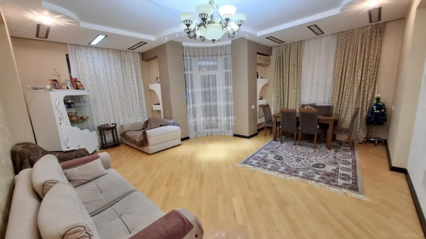 Satılır 2 otaqlı mənzil 100 m²