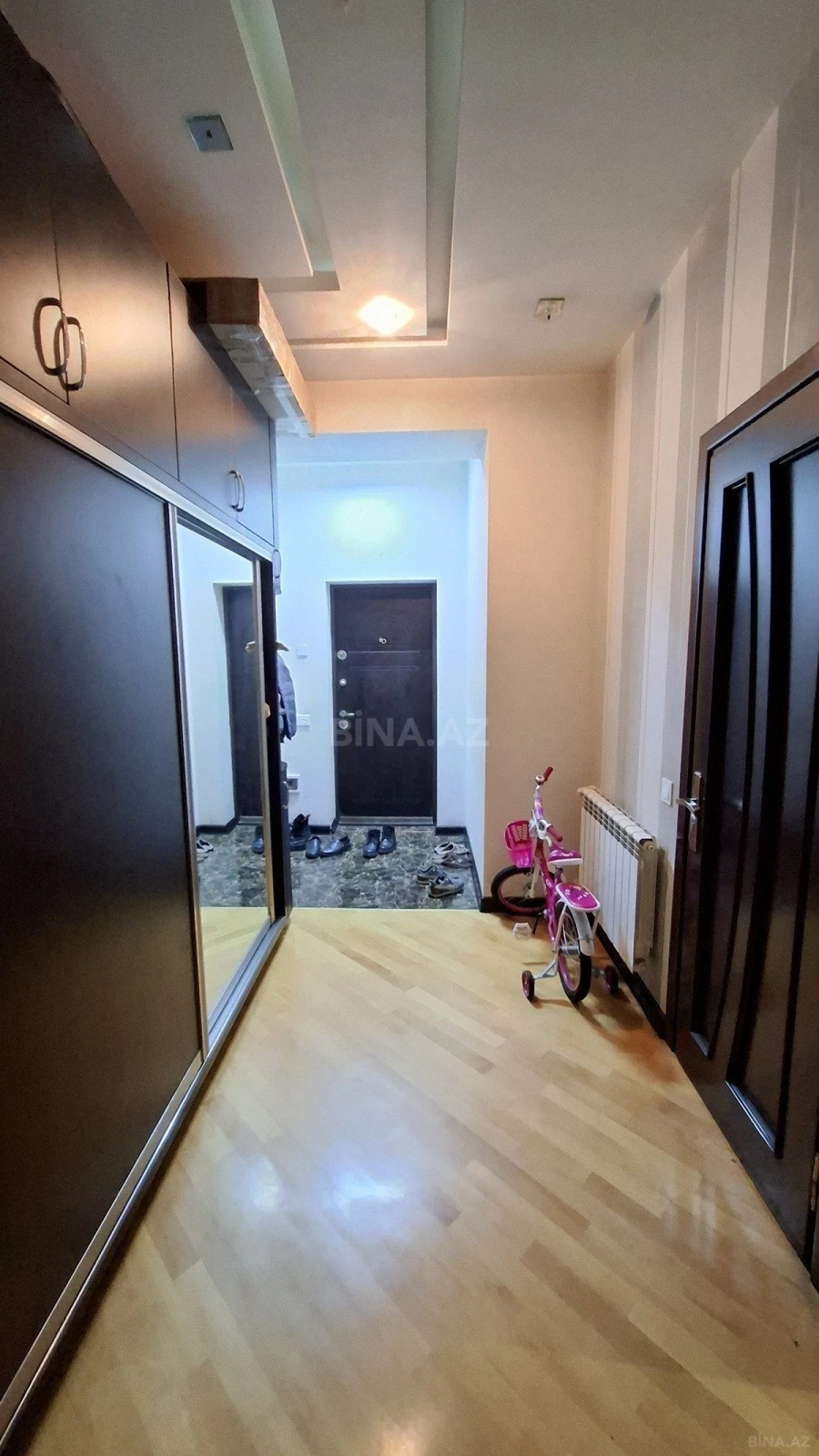 Satılır 2 otaqlı mənzil 100 m²