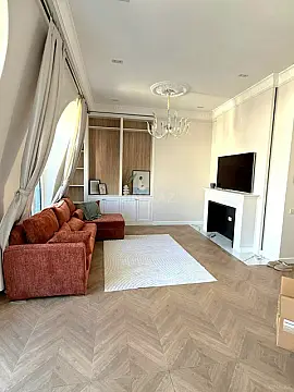 Kirayə verilir 2 otaqlı mənzil 90 m² — Bakı 2 otaq 90.00 m²