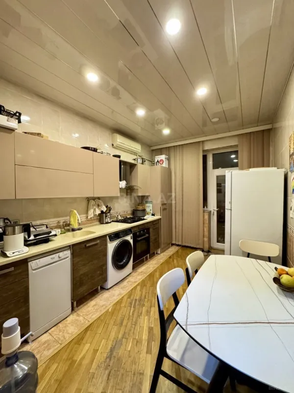 Satılır 2 otaqlı mənzil 80 m²