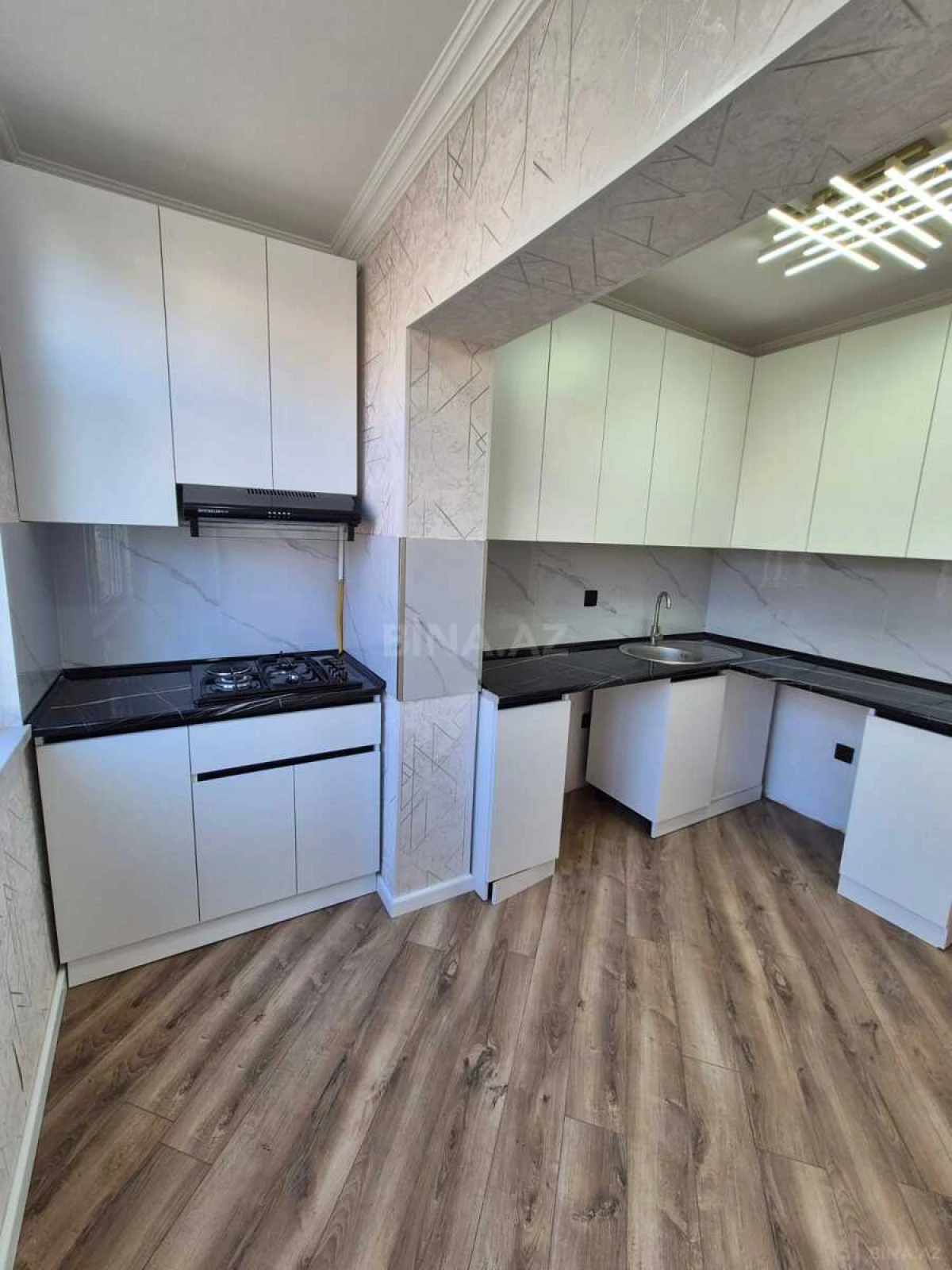 Satılır 3 otaqlı mənzil 90 m²