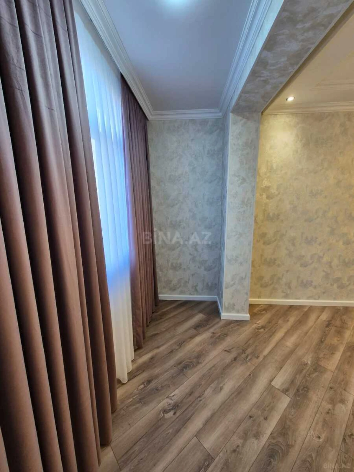 Satılır 3 otaqlı mənzil 90 m²