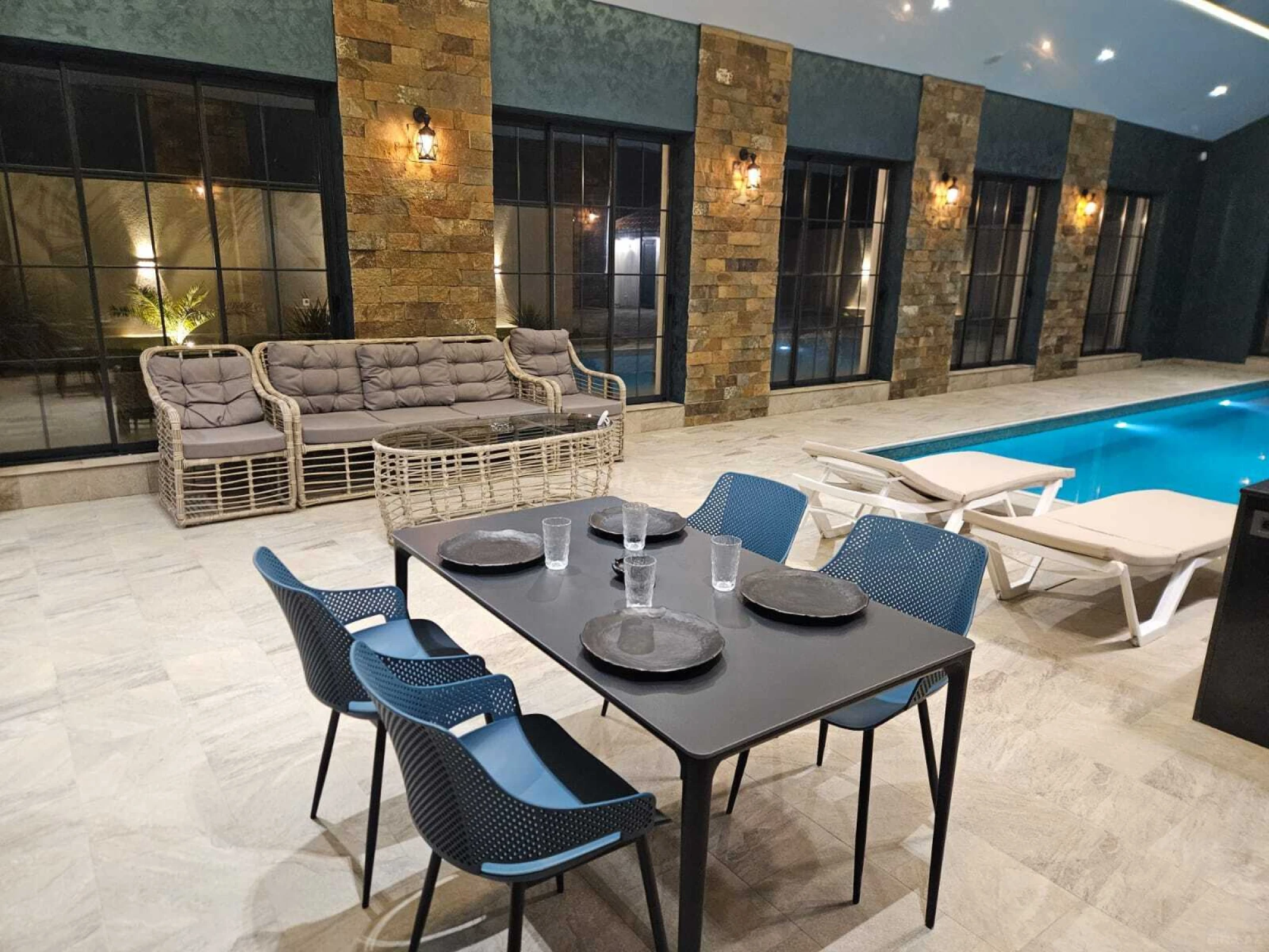 Kirayə verilir 5 otaqlı həyət evi 360 m²