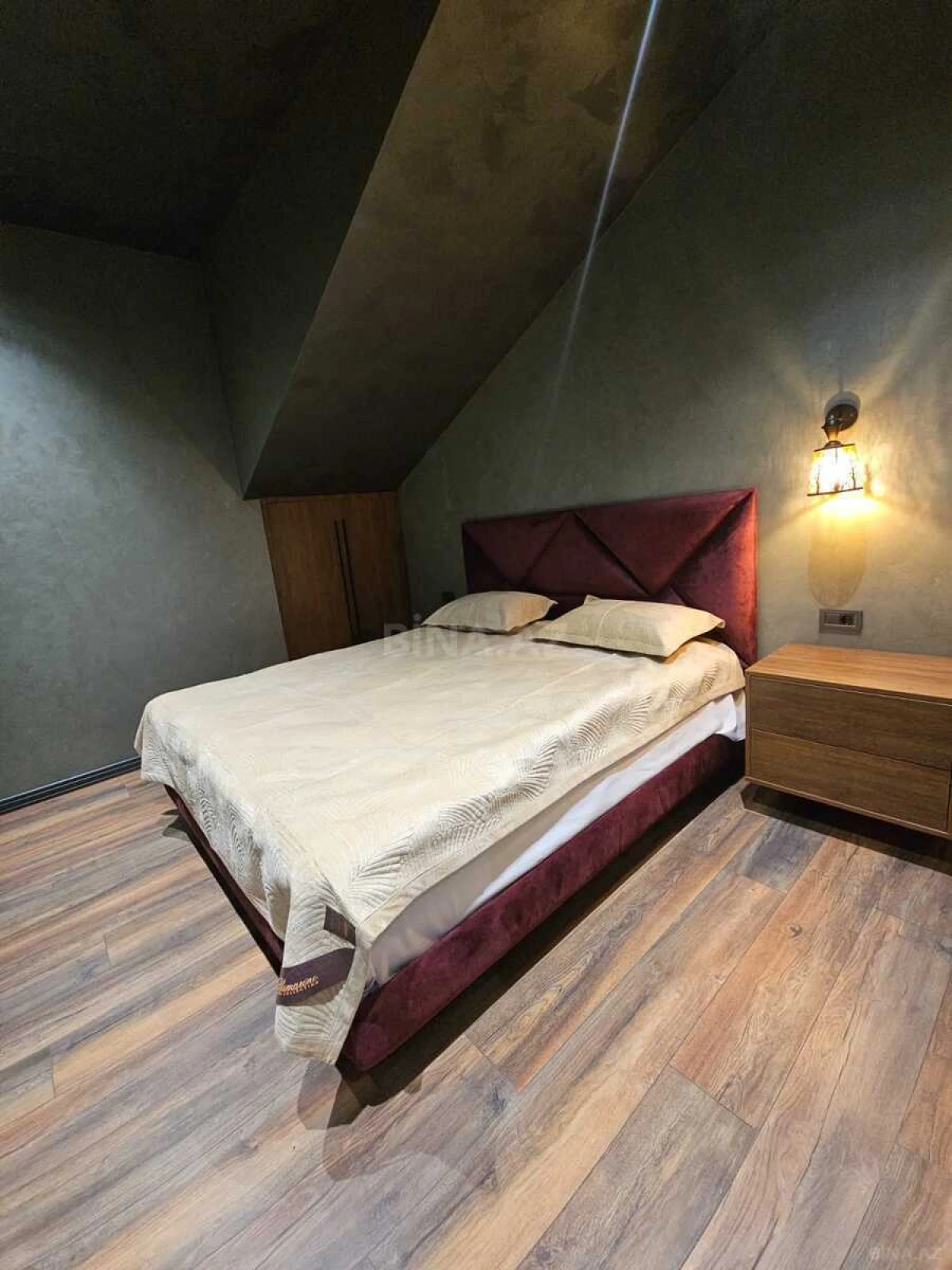 Kirayə verilir 5 otaqlı həyət evi 360 m²