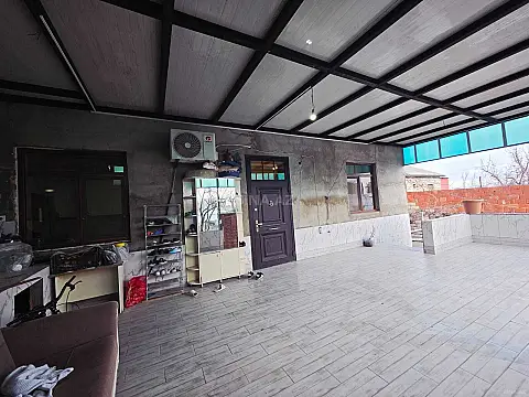 Satılır 4 otaqlı həyət evi 120 m²