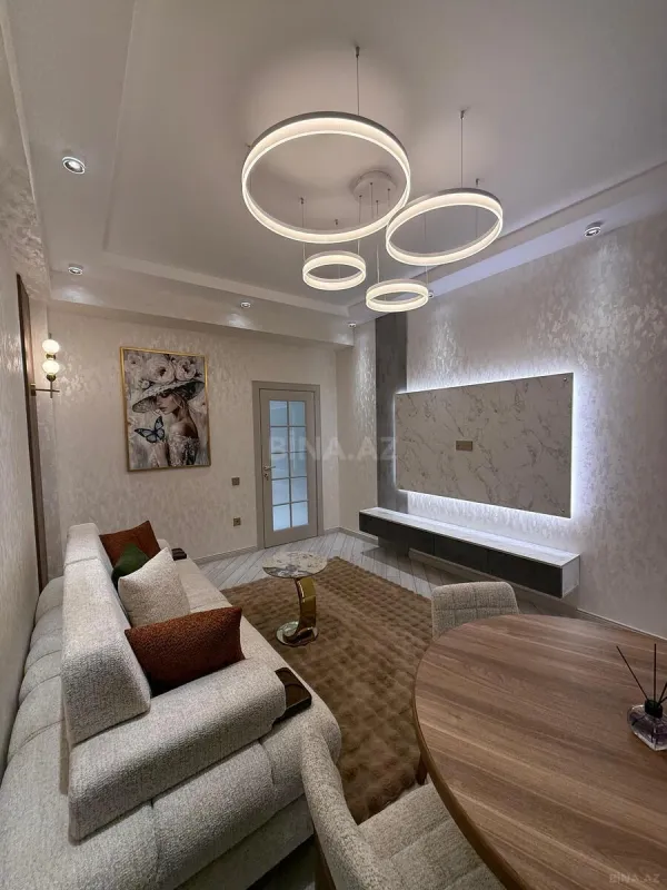 Satılır 2 otaqlı mənzil 53 m²