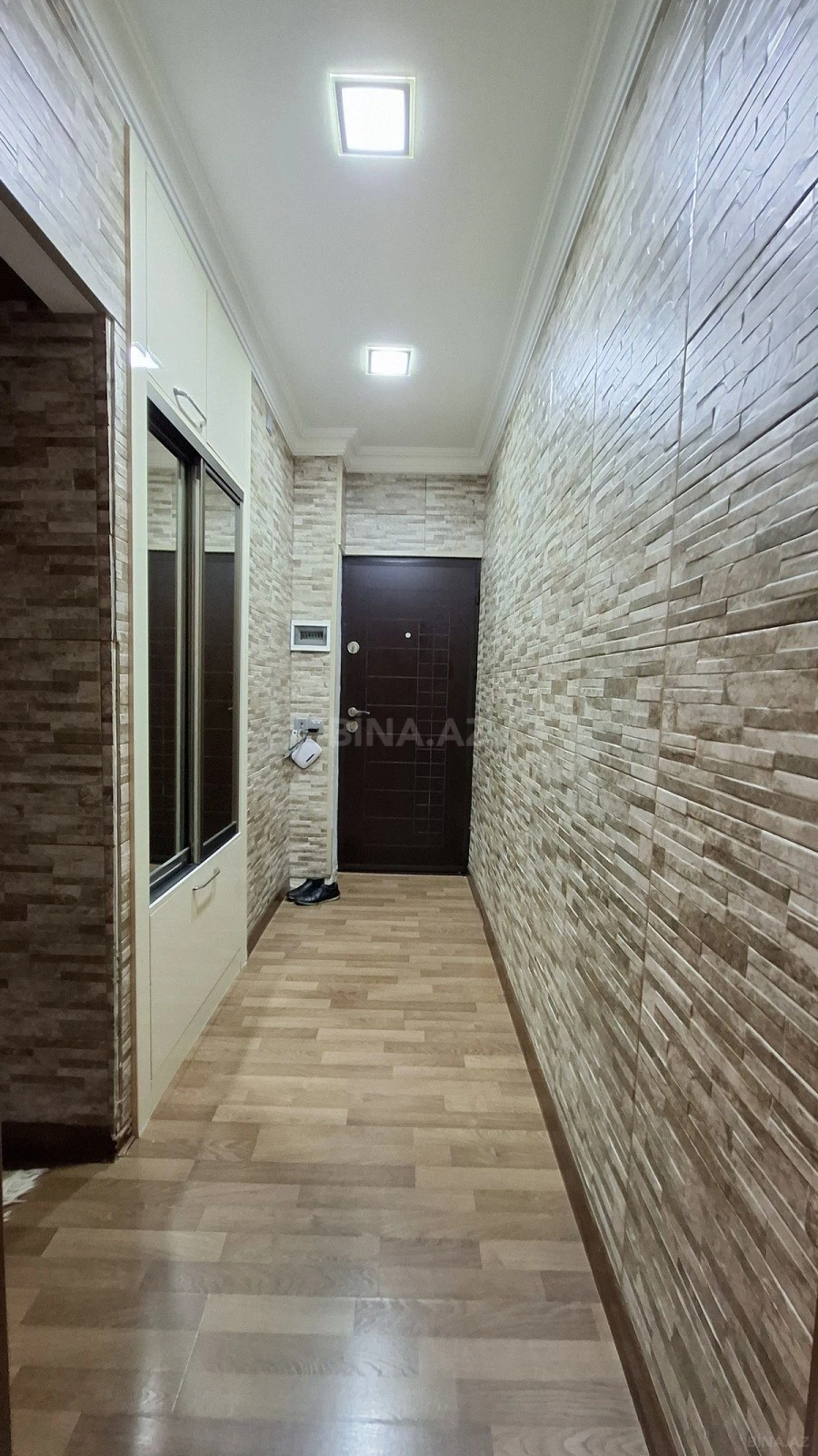 Satılır 2 otaqlı mənzil 55 m²