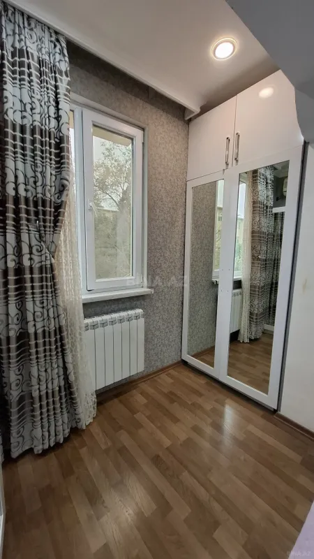 Satılır 2 otaqlı mənzil 55 m²
