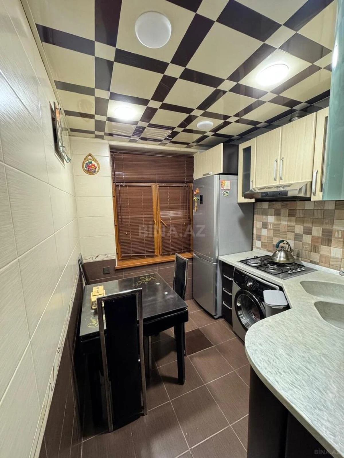 Satılır 2 otaqlı mənzil 65 m²