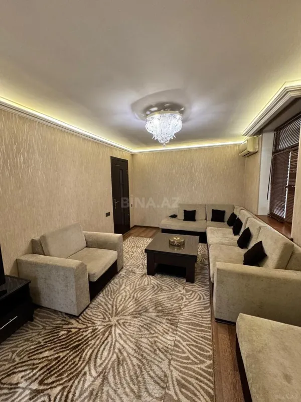 Satılır 2 otaqlı mənzil 65 m²