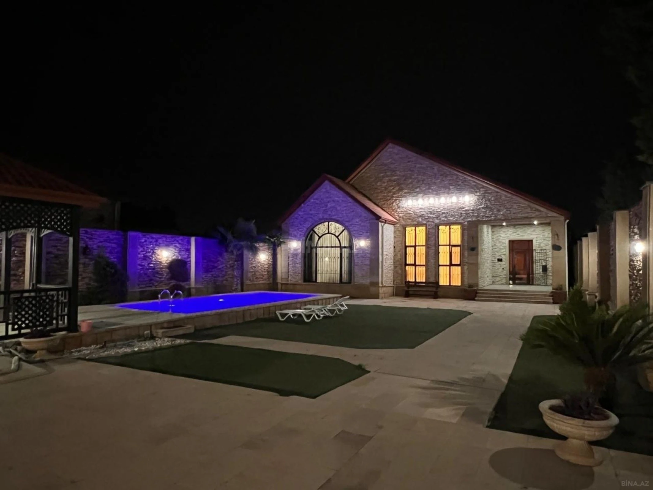 Kirayə verilir 3 otaqlı həyət evi 200 m²