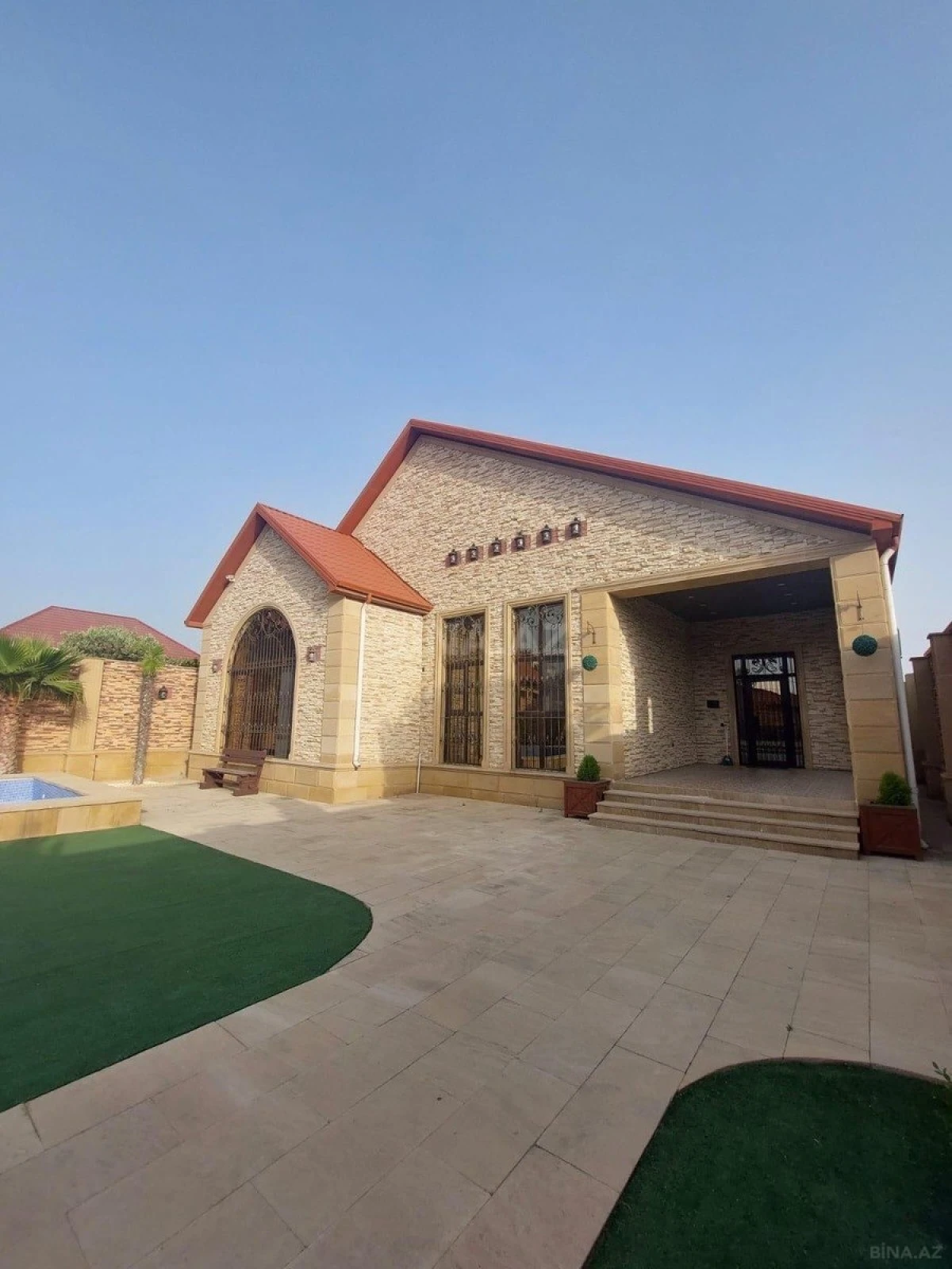 Kirayə verilir 3 otaqlı həyət evi 200 m²