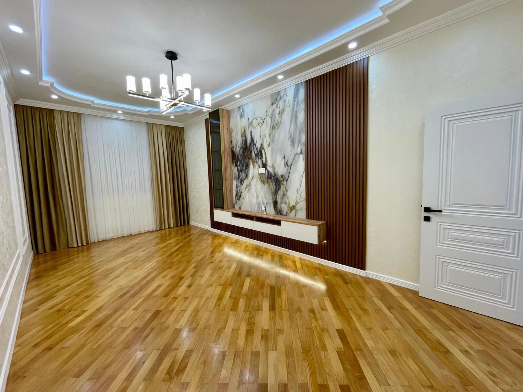 Satılır 3 otaqlı mənzil 100 m²