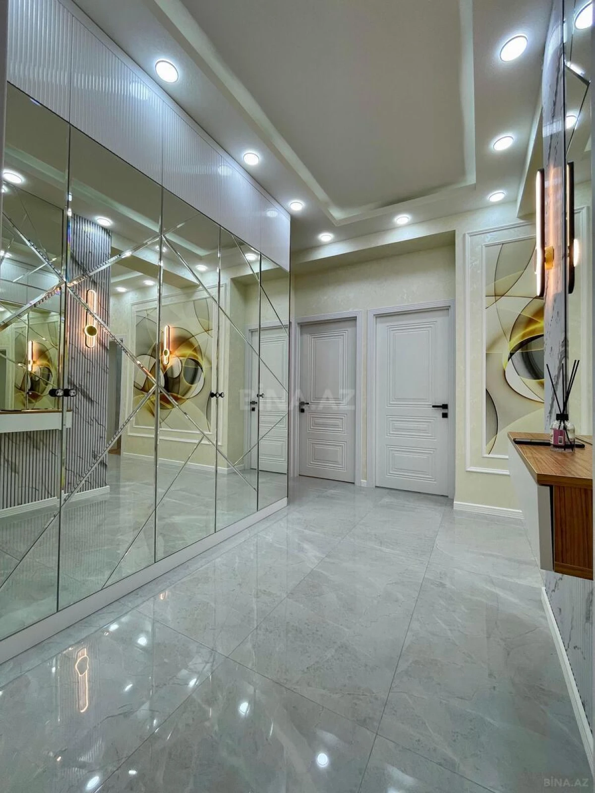 Satılır 3 otaqlı mənzil 100 m²