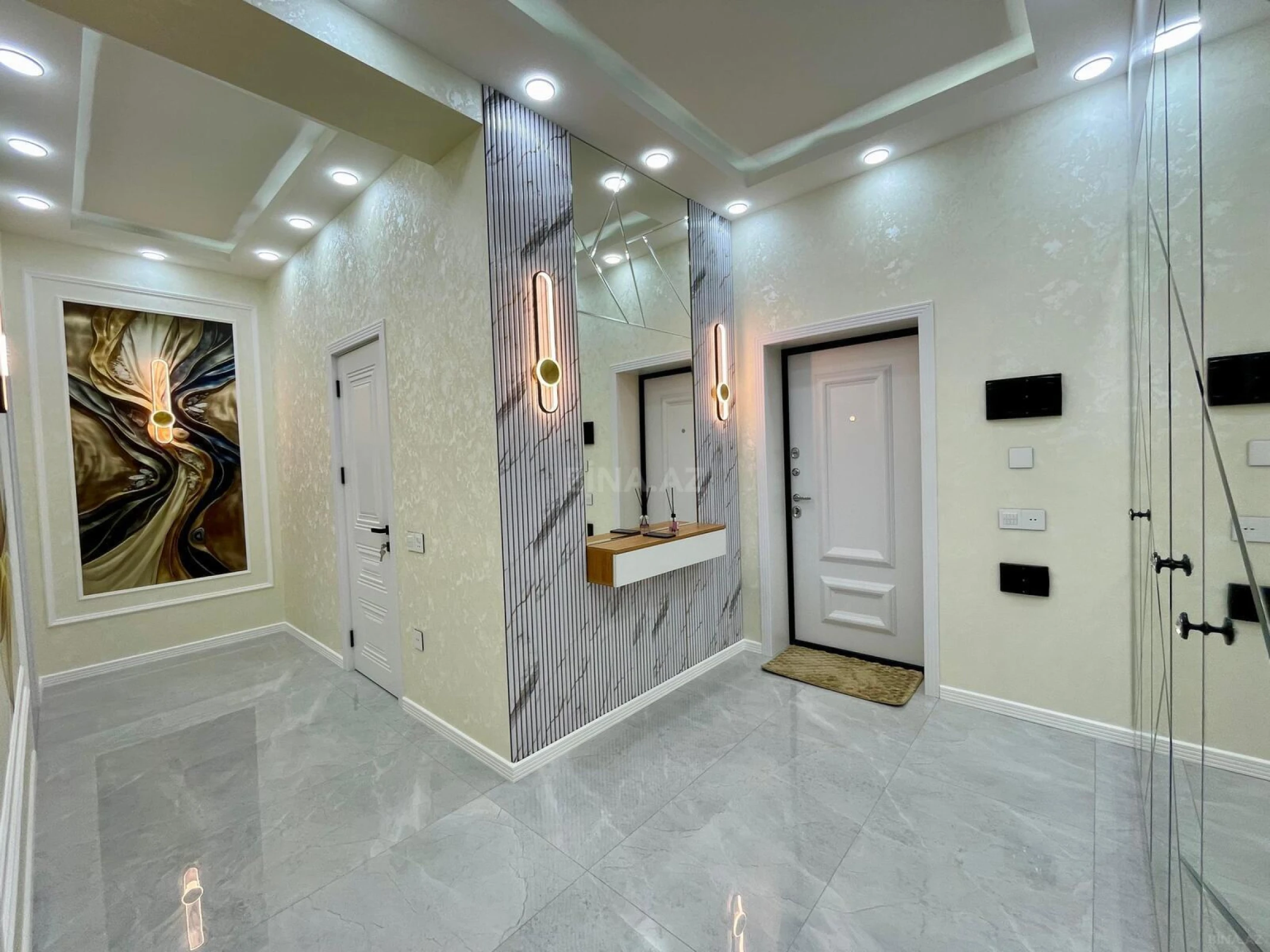 Satılır 3 otaqlı mənzil 100 m²