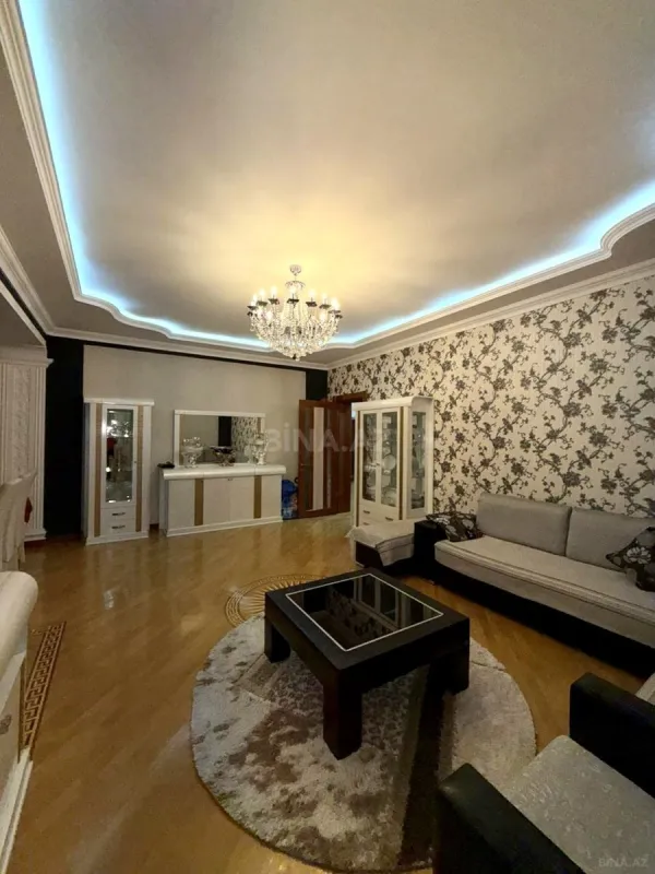 Satılır 3 otaqlı mənzil 96 m²
