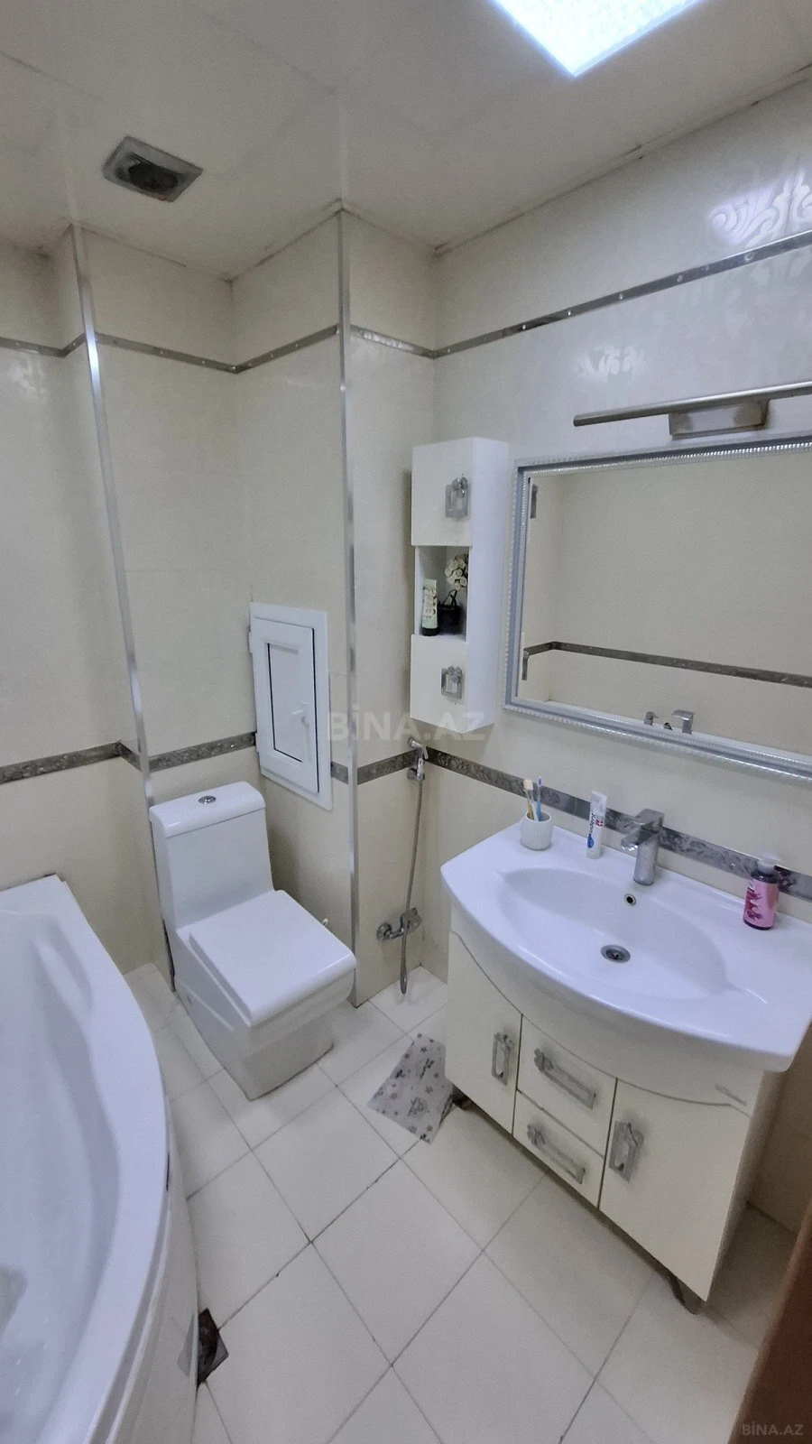 Satılır 3 otaqlı mənzil 90 m²