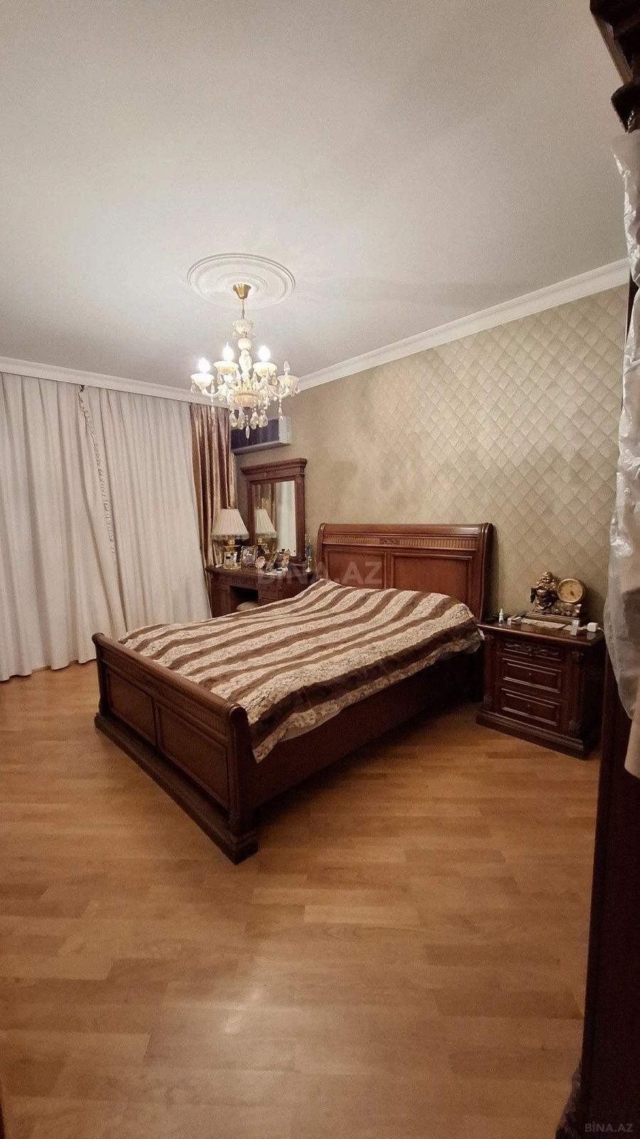 Satılır 3 otaqlı mənzil 90 m²