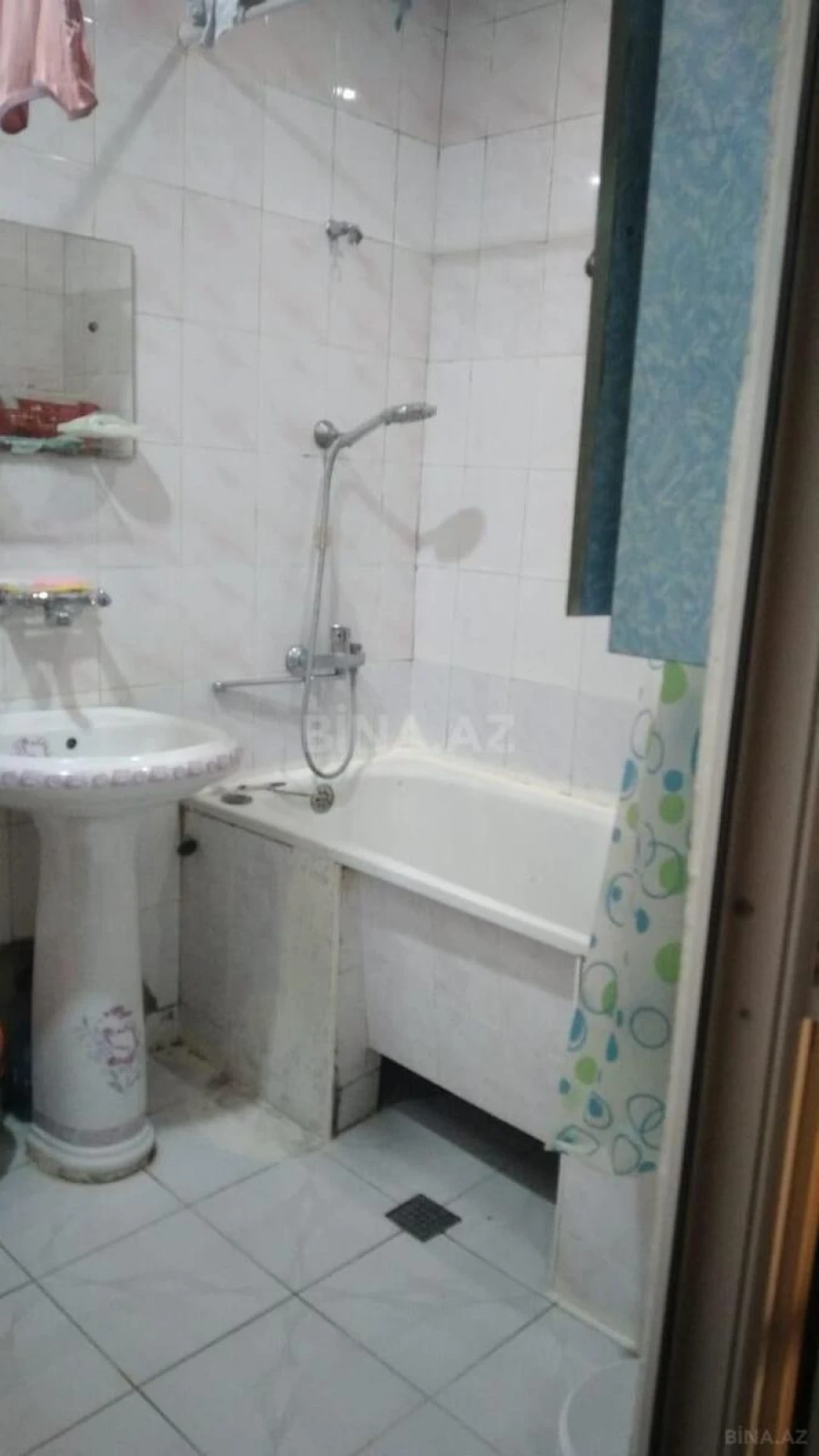 Satılır 2 otaqlı mənzil 60 m²