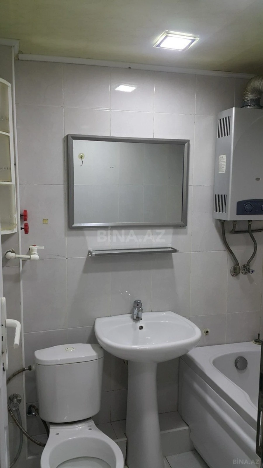 Satılır 2 otaqlı mənzil 55 m²