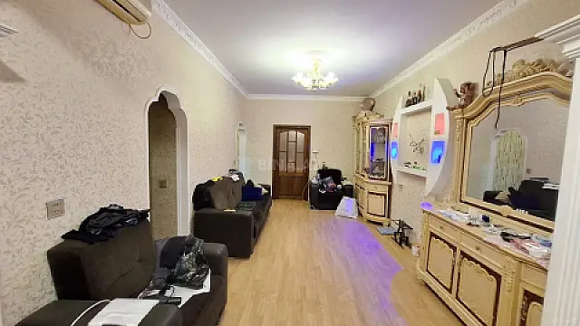 Satılır 3 otaqlı mənzil 67 m²