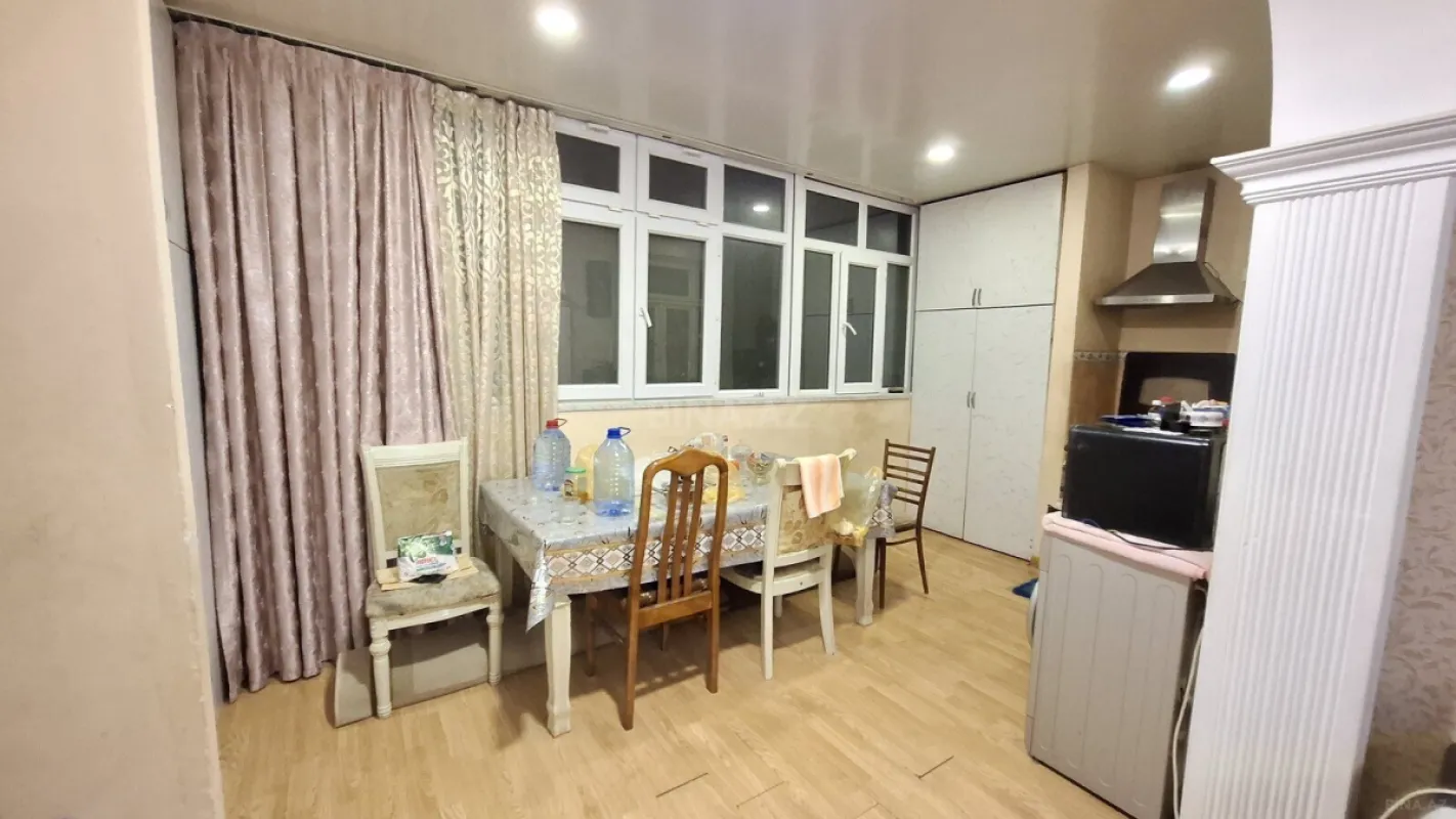 Satılır 3 otaqlı mənzil 67 m²
