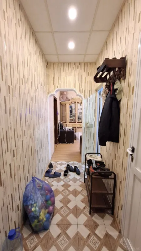 Satılır 3 otaqlı mənzil 67 m²