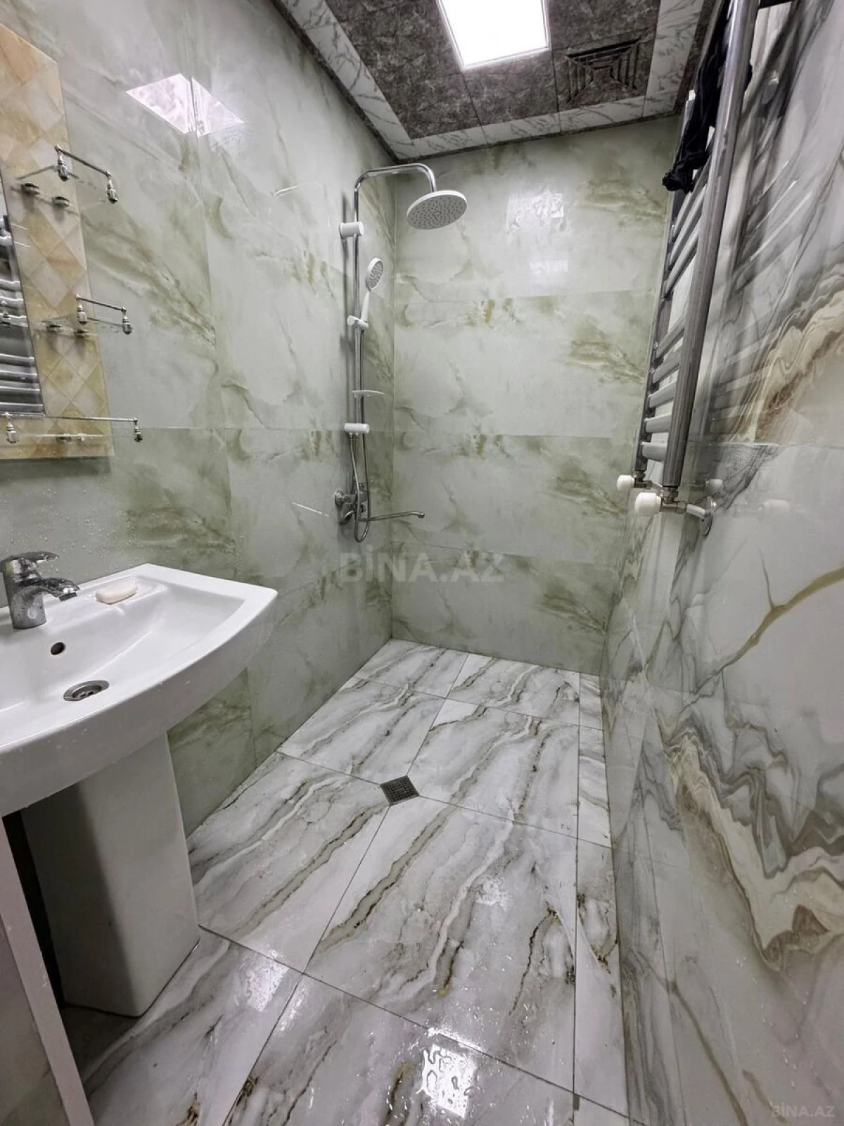 Satılır 3 otaqlı mənzil 85 m²