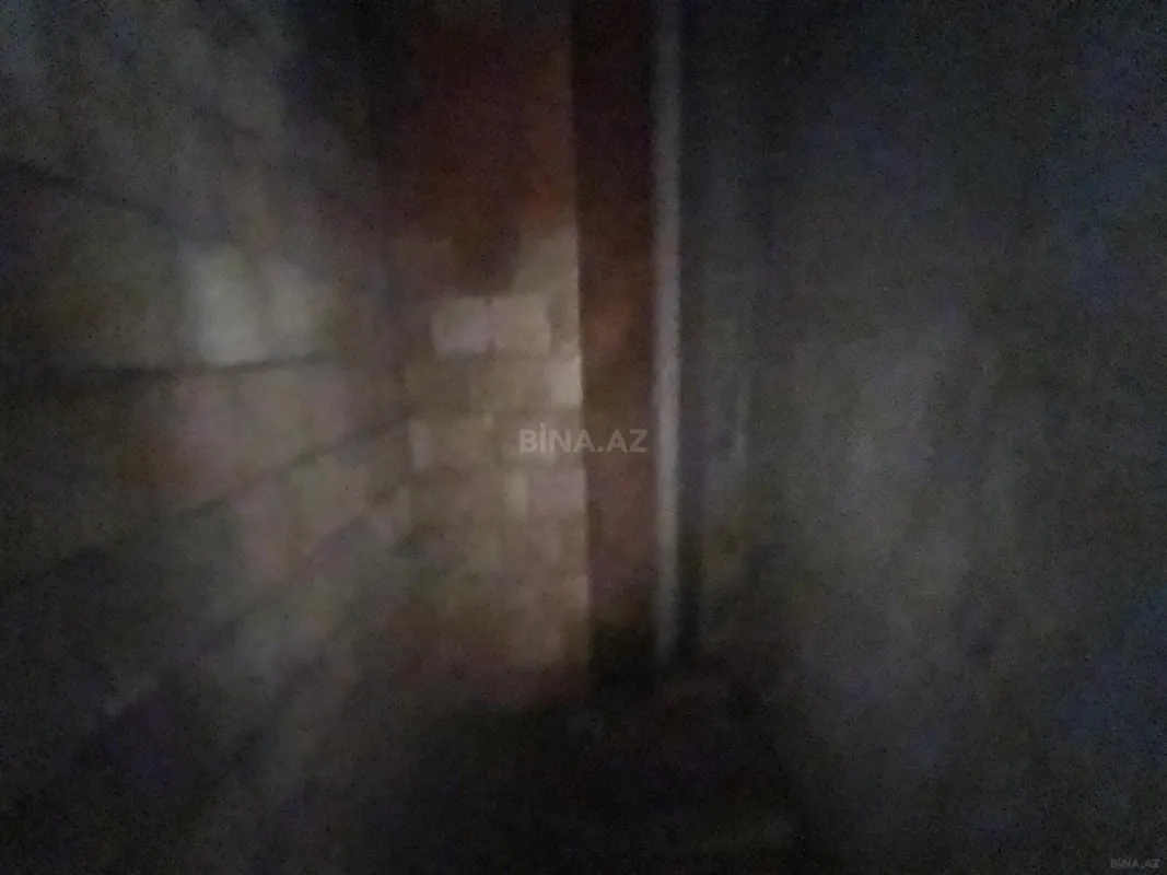 Satılır 4 otaqlı mənzil 190 m²