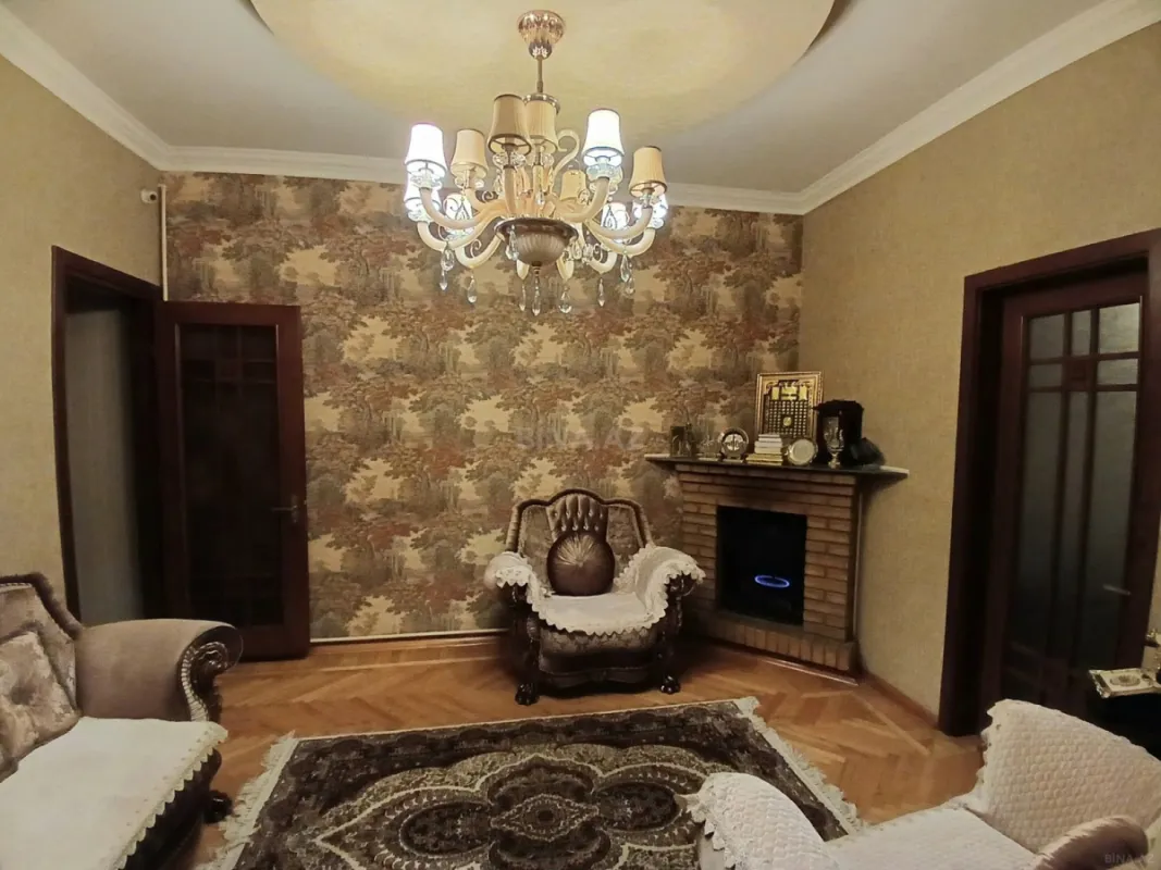 Satılır 3 otaqlı mənzil 102 m²