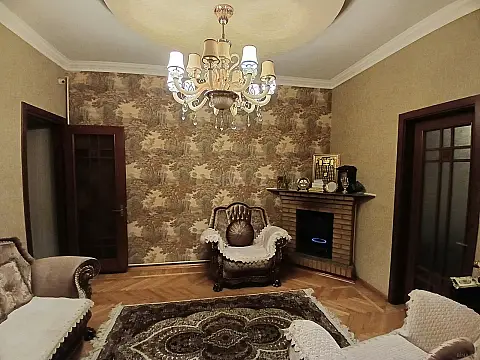 Satılır 3 otaqlı mənzil 102 m²