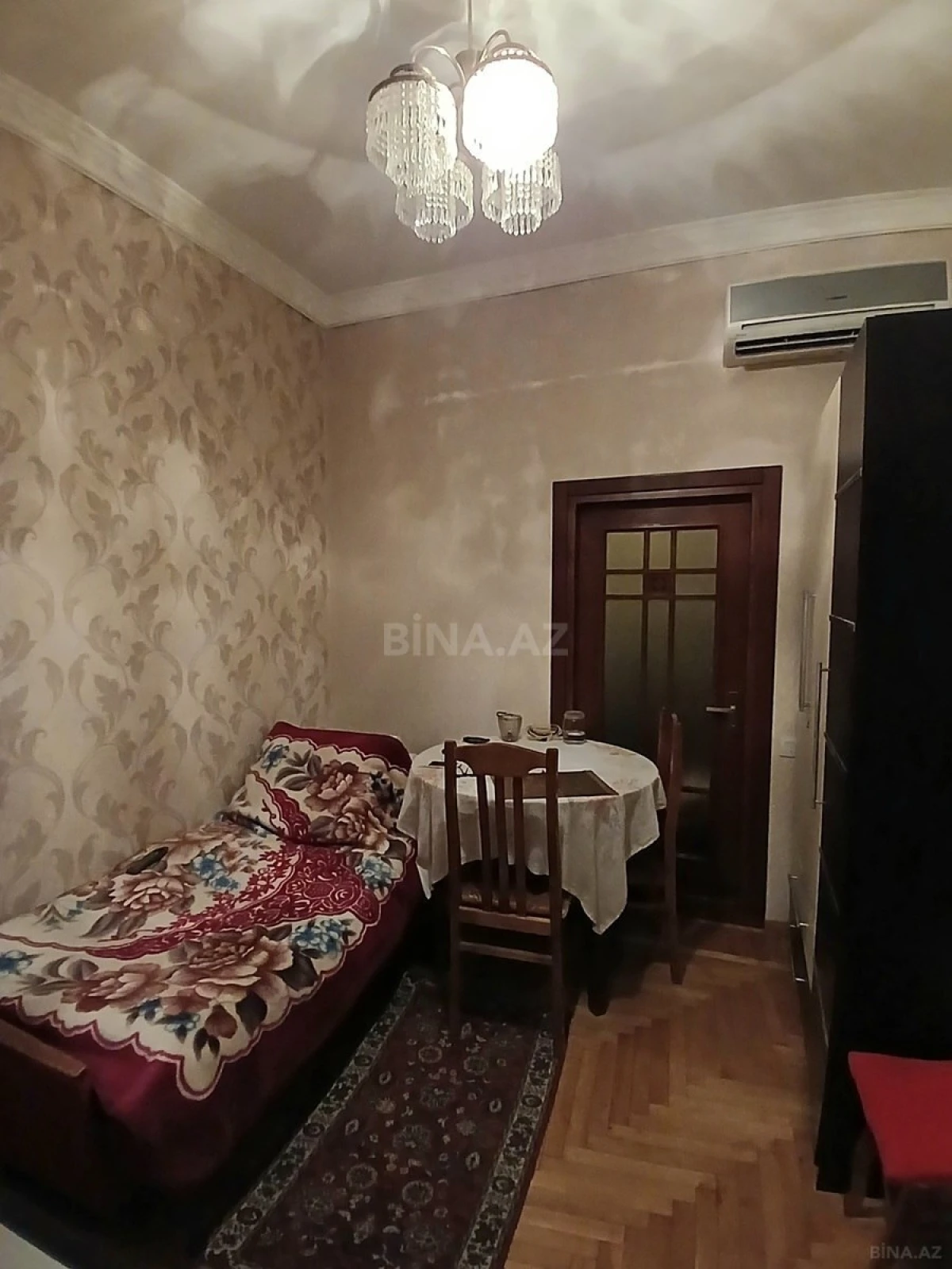 Satılır 3 otaqlı mənzil 102 m²