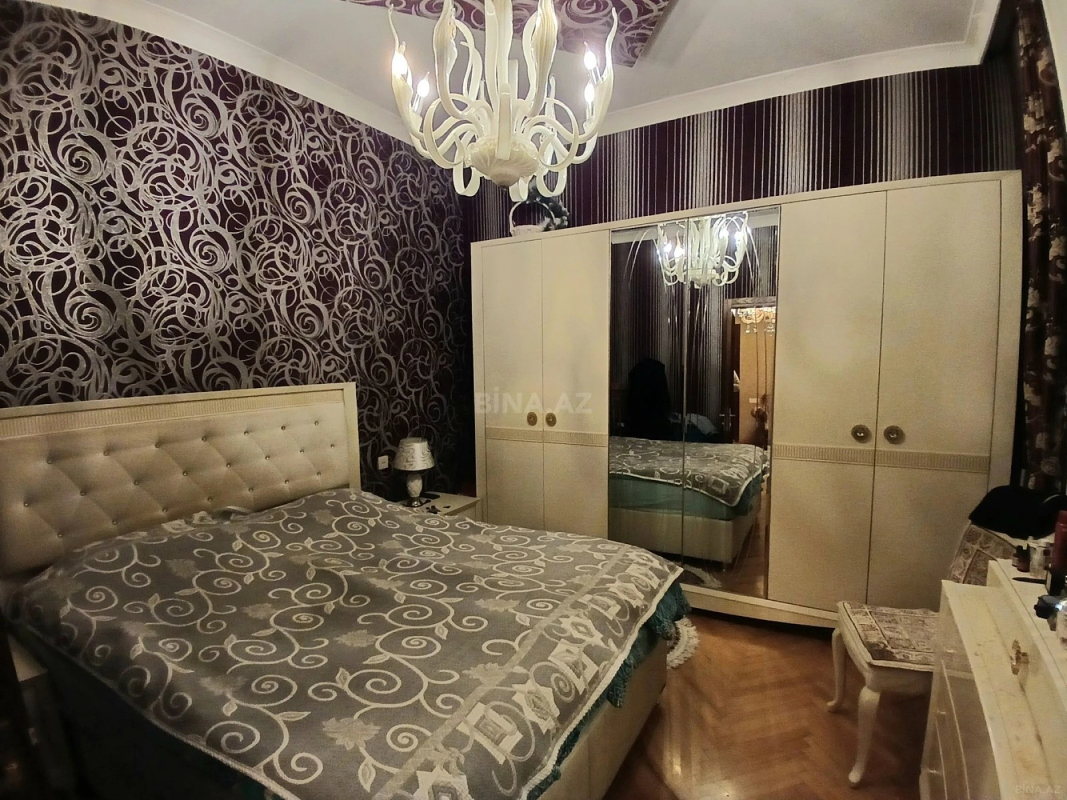 Satılır 3 otaqlı mənzil 102 m²