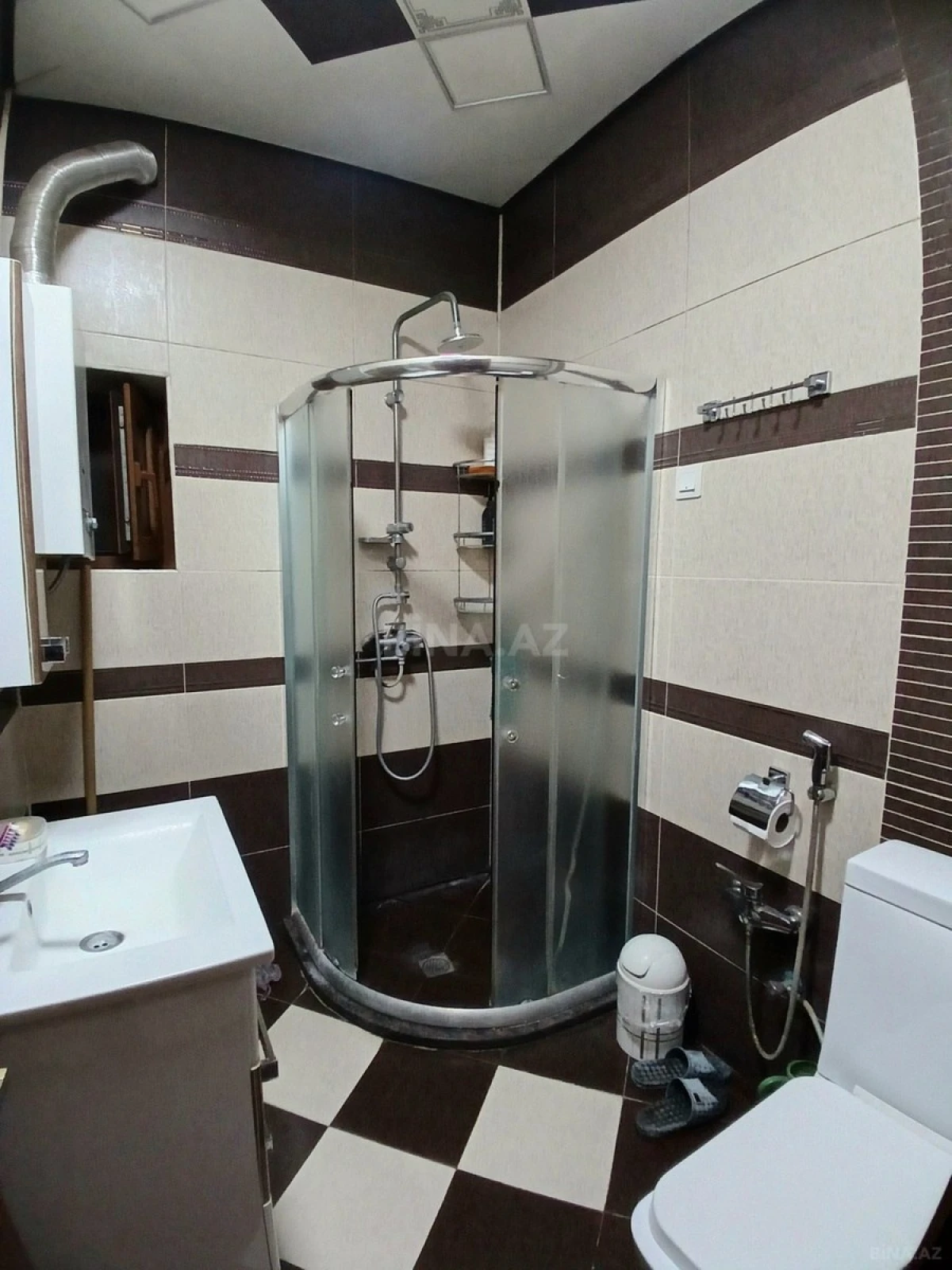 Satılır 3 otaqlı mənzil 102 m²