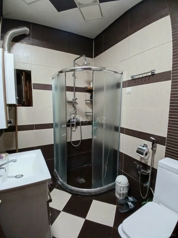 Satılır 3 otaqlı mənzil 102 m²