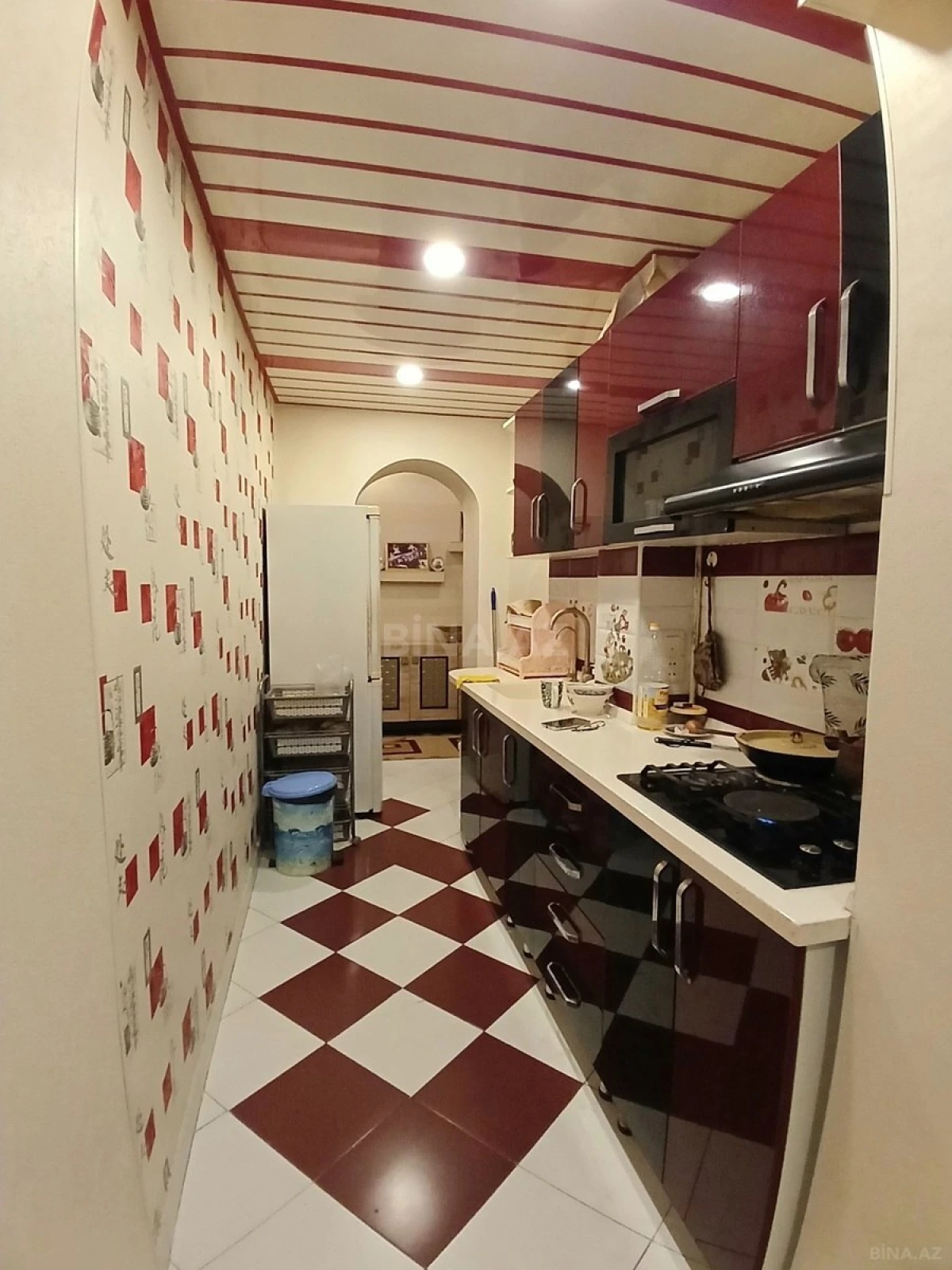 Satılır 3 otaqlı mənzil 102 m²