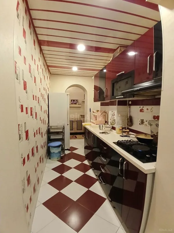 Satılır 3 otaqlı mənzil 102 m²