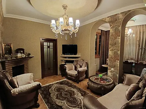 Satılır 3 otaqlı mənzil 102 m²