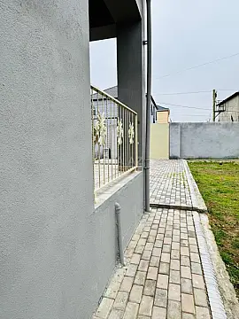 Satılır 4 otaqlı həyət evi 147 m²