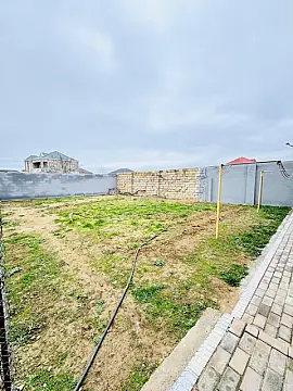 Satılır 4 otaqlı həyət evi 147 m²