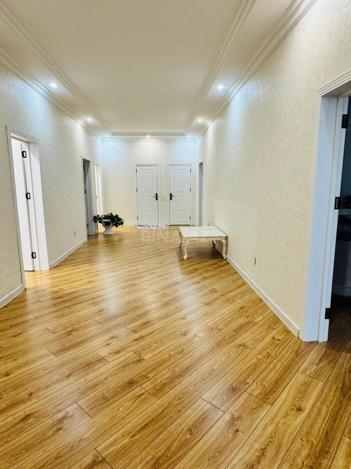 Satılır 4 otaqlı həyət evi 147 m²