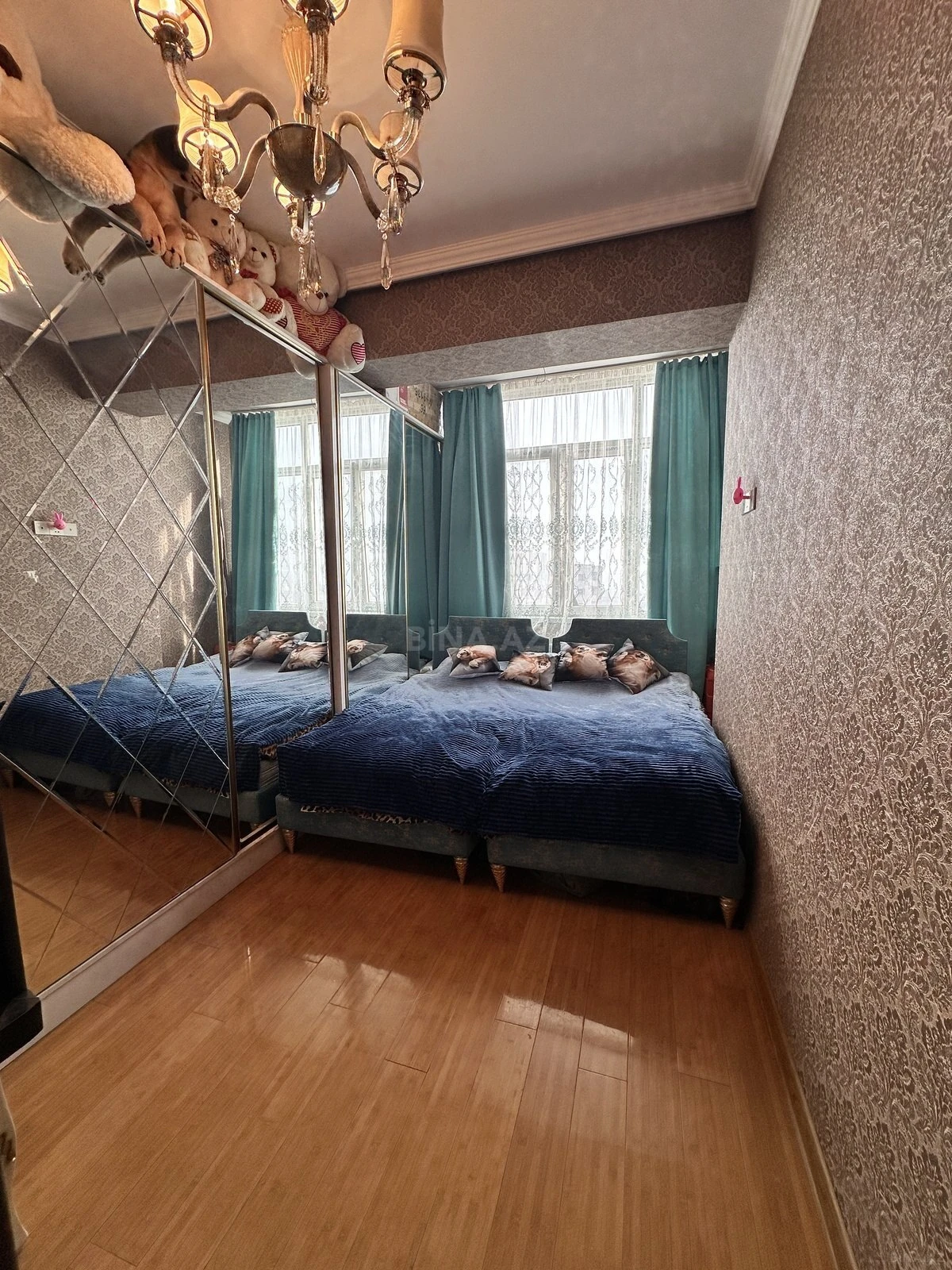 Satılır 2 otaqlı mənzil 70 m²