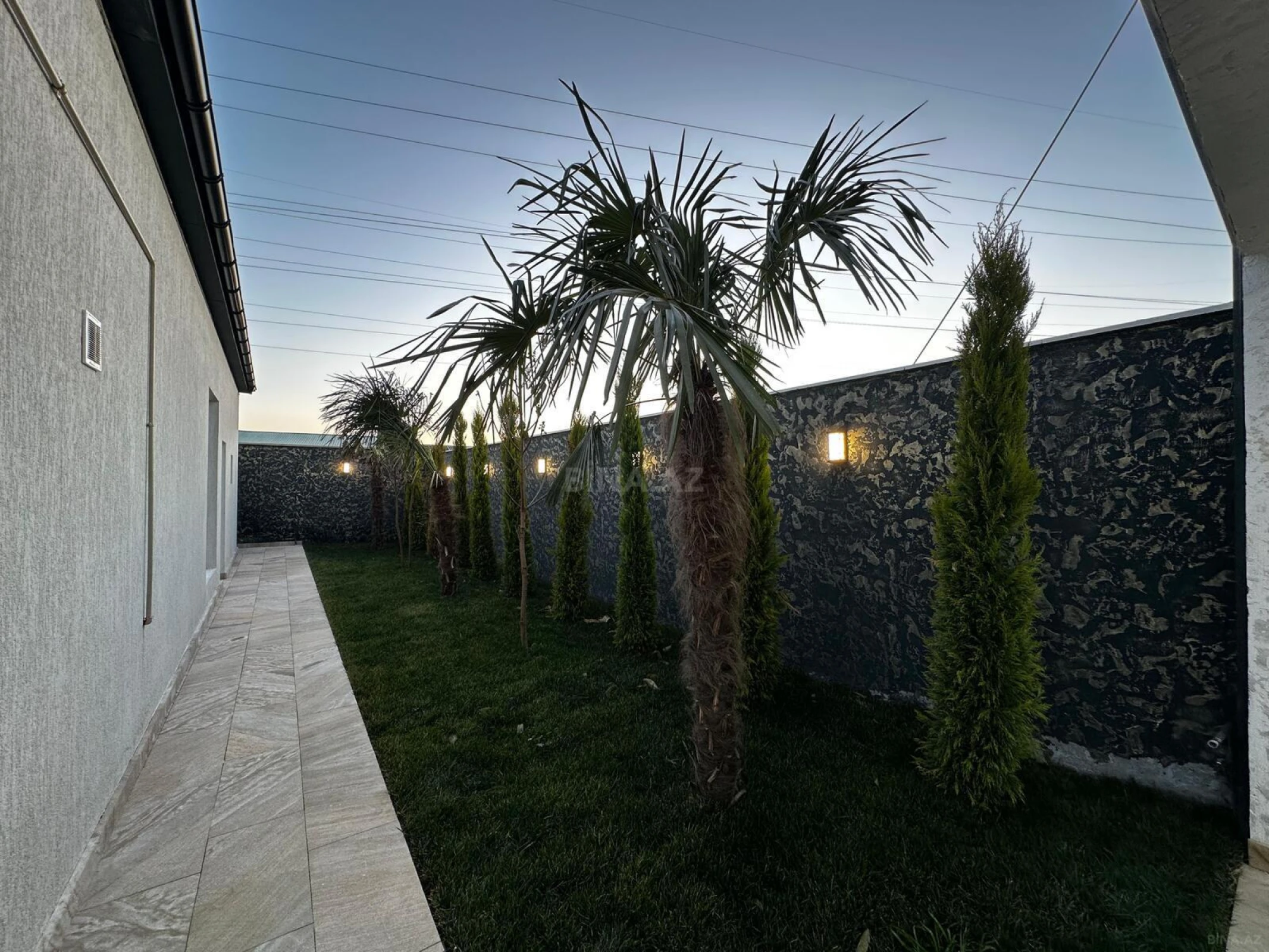 Satılır 4 otaqlı həyət evi 160 m²