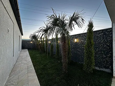 Satılır 4 otaqlı həyət evi 160 m²