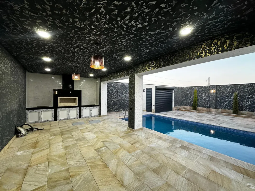 Satılır 4 otaqlı həyət evi 160 m²